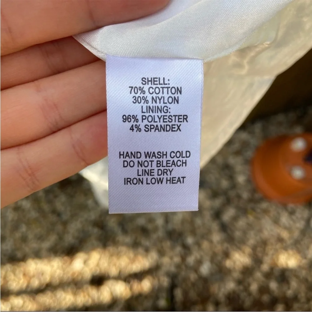 White Lace Ruffled Tiered Molinetto Maxi Dress 🌿 - Picture 11 of 12